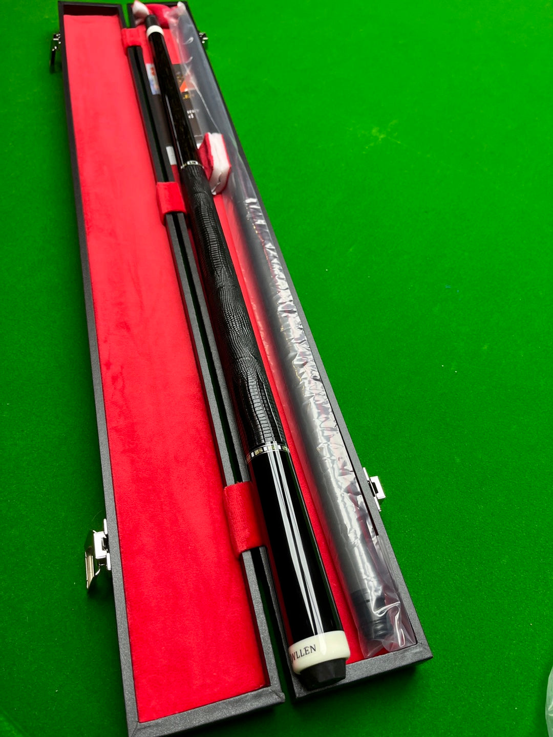 KONLLEN KL-12F Carbon Fiber Pool Cue Stick 12.4mm Tip