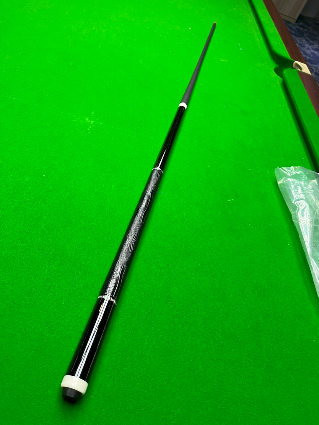 KONLLEN KL-12F Carbon Fiber Pool Cue Stick 12.4mm Tip