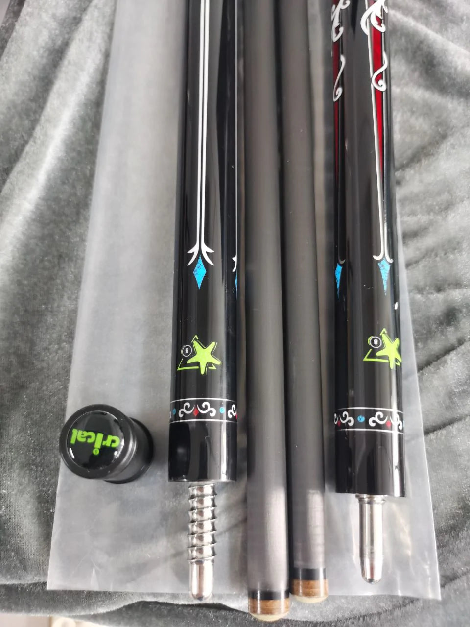 CRICAL Carbon Fiber Pool Cue Stick 11.5mm 12.5mm Uni-loc 3/8x8 Radial Pin Low Deflection Billiard Cue Stick Case Set